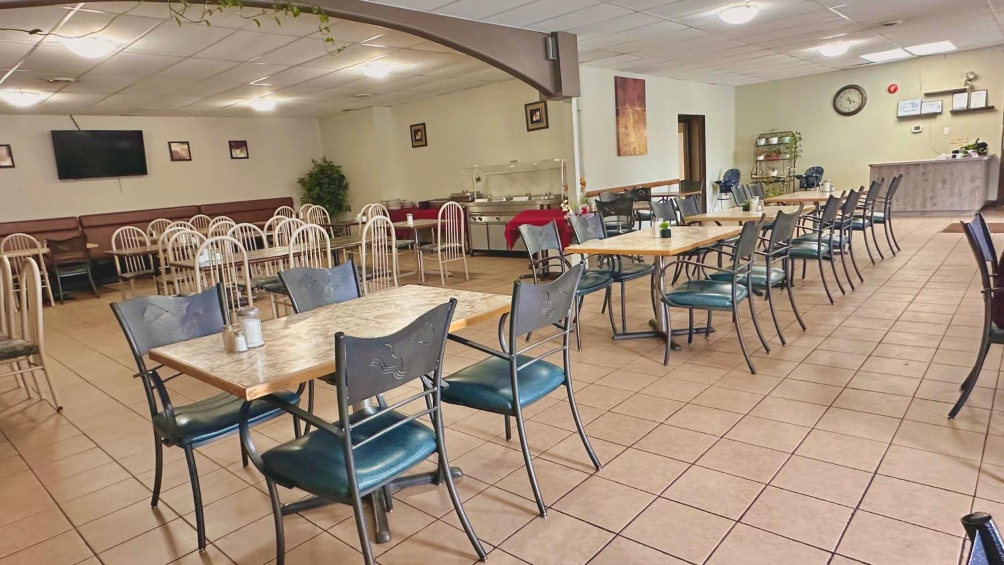 Lacombe Motor Inn Екстер'єр фото