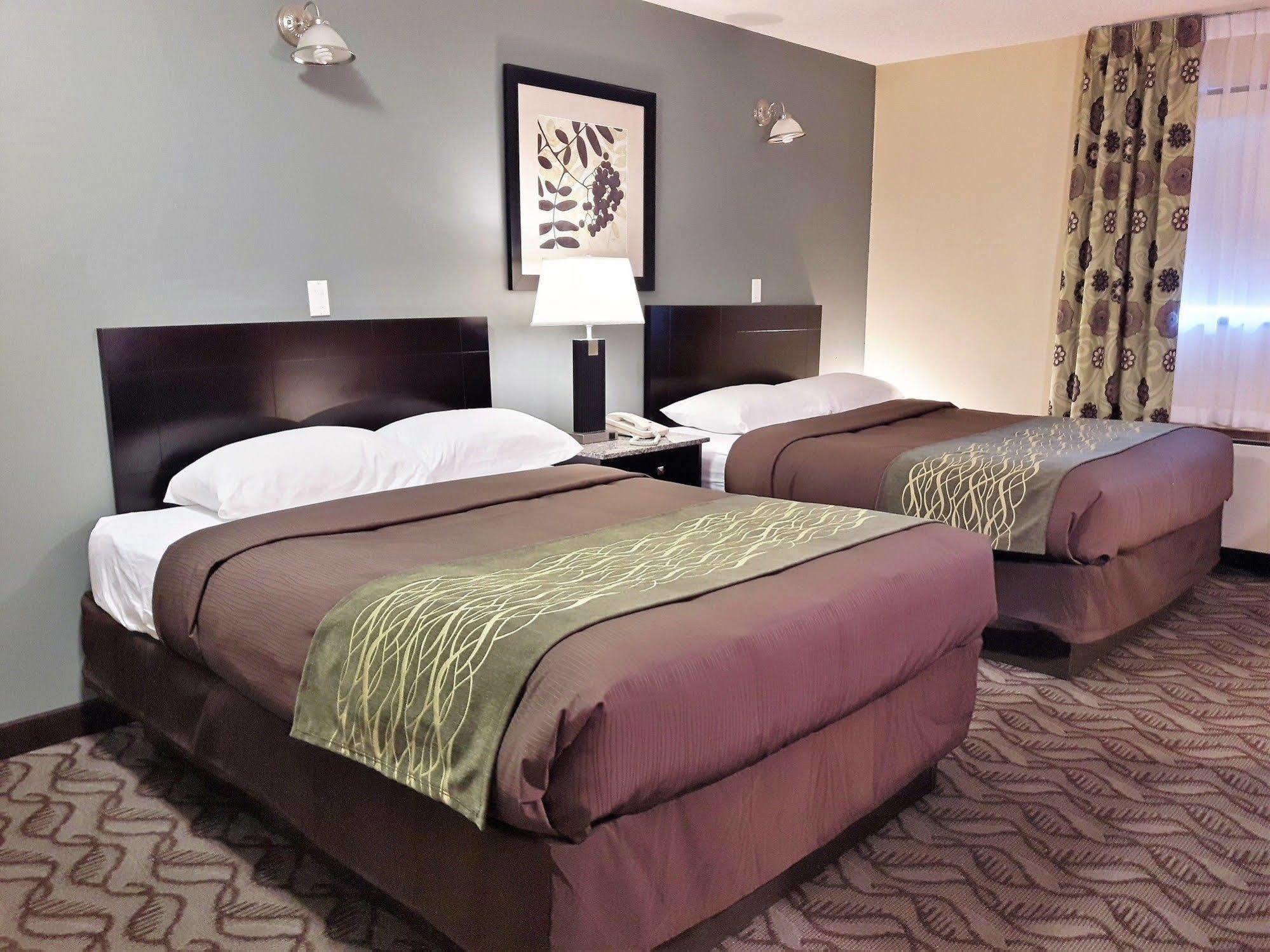 Lacombe Motor Inn Екстер'єр фото
